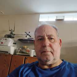 Hornybutt7's Chat & Dating Profile